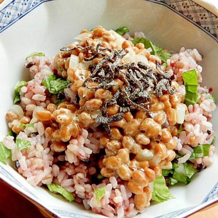 ５分！？昔の朝ごはん風❤白菜揉み入り納豆丼♪